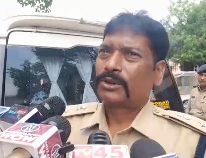 अज्ञात युवक का गला रेतकर हत्या, जांच में जुटी मुजफ्फरपुर पुलिस