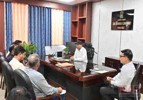 डीवीसी के उदासीन रवैये से सरकार की योजनाएं बाधित हो रही हैं - जिला प्रशासन