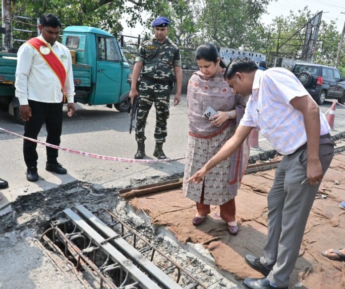 माधवी मिश्रा ने किया बैंक मोड़ फ्लाईओवर का औचक निरीक्षण