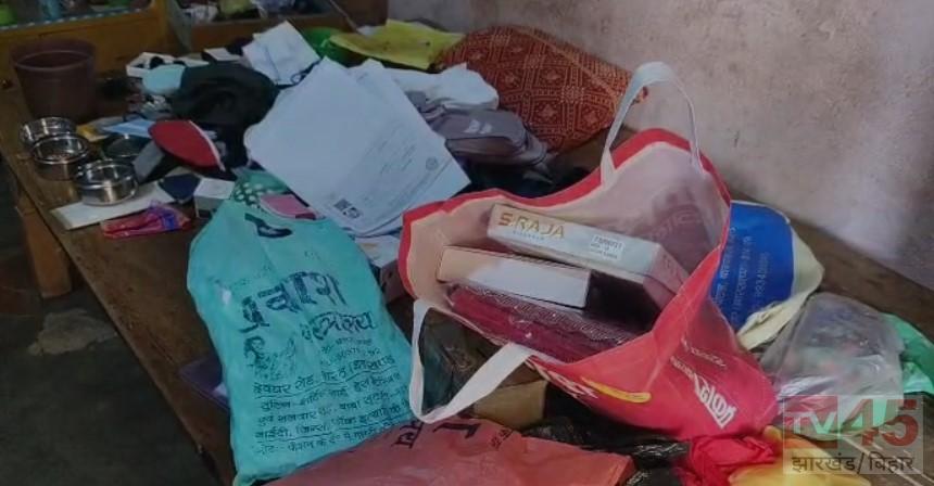 खेरबनी गांव में रविवार की रात अज्ञात चोरों ने लाखों रुपये की जेवरात की चोरी