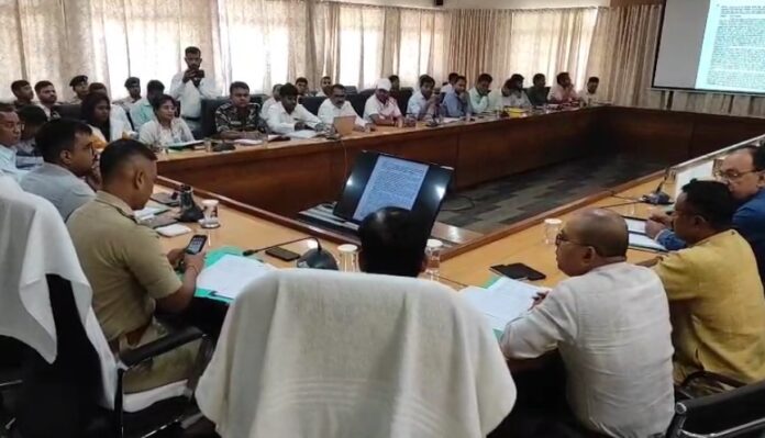 बकरीद पर्व को लेकर लातेहार में हुई शांति समिति बैठक