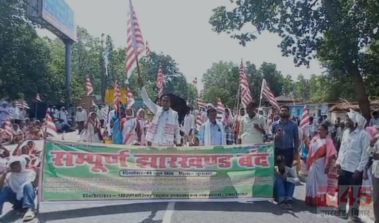 रांची-डाल्टनगंज मुख्य मार्ग पर लगी वाहनों की कतार, जानिए पूरी खबर