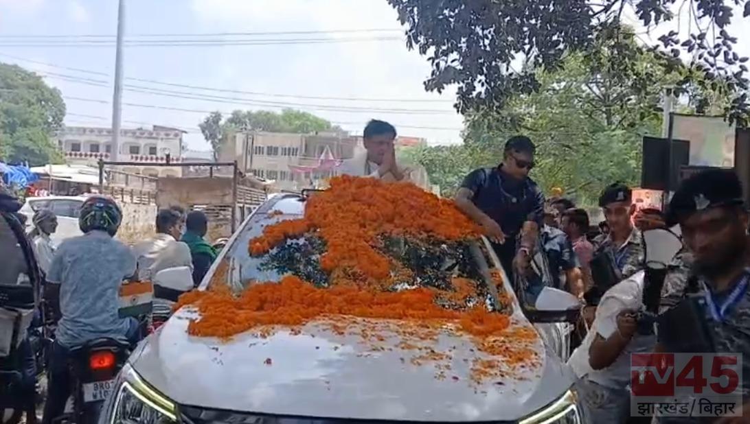 गृहराज्य मंत्री नित्यानंद राय का आरा में भव्य स्वागत, रोड शो में उमड़ा