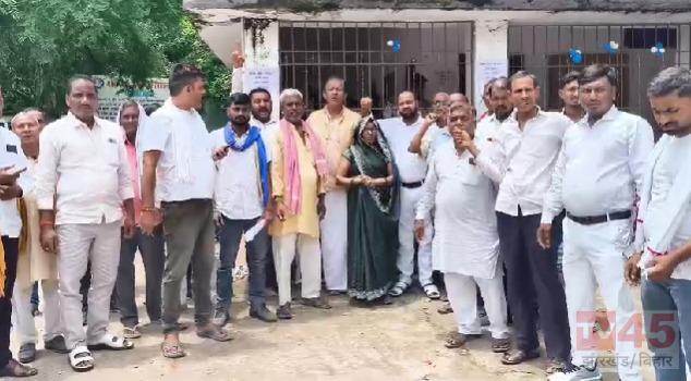 जनप्रतिनिधियों