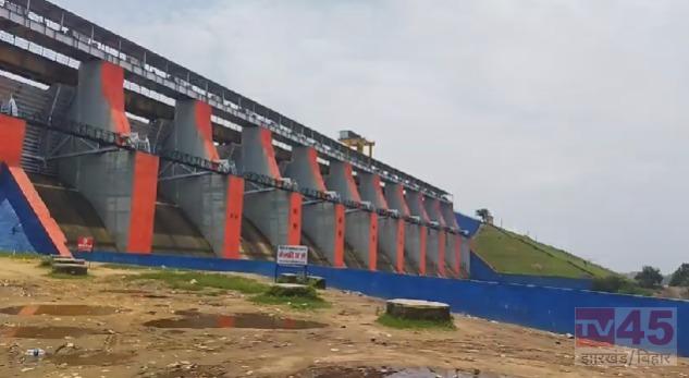 लगातार बारिश