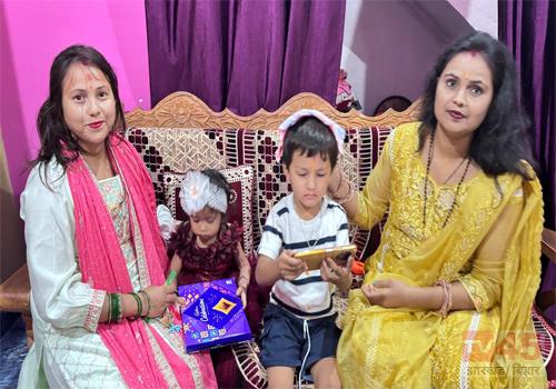 गुमला के पालकोट में रक्षाबंधन का त्योहार धूमधाम से मनाया गया