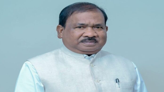 शिक्षा मंत्री