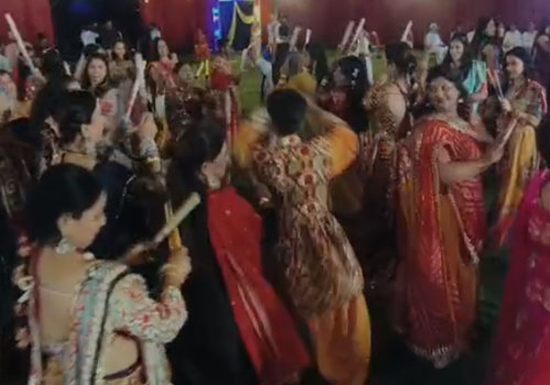 बी एलीट डांस एंड फिटनेस सेंटर में 'एक शाम डांडिया के नाम' हुआ लॉन्च