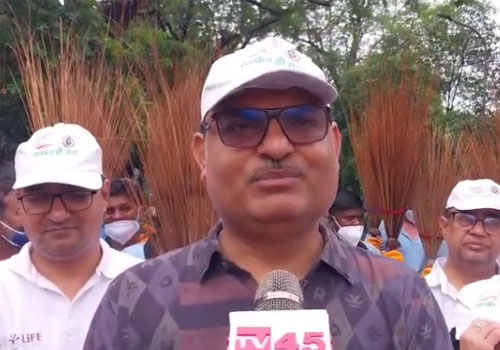 स्वच्छ भारत दिवस 2025: IIT ISM में स्वच्छता ही सेवा अभियान का समापन