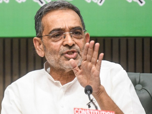 Bihar: उपेंद्र कुशवाहा की पार्टी में बड़ा फेरबदल, प्रदेश और जिला कमेटियां भंग