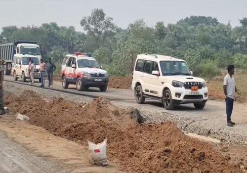 सड़क निर्माण में बाधा को लेकर प्रशासन का अतिक्रमण अभियान