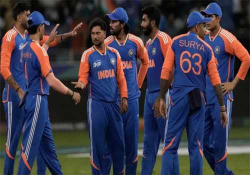 JSCA स्टेडियम में रोमांचक मुकाबला, धोनी की मौजूदगी से बढ़ा उत्साह