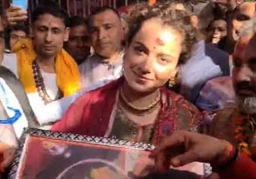 देवघर पहुंचीं बीजेपी सांसद कंगना रनौत, बाबा बैद्यनाथ के किए दर्शन-पूजन