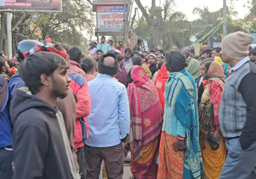 हजारीबाग में युवक की संदिग्ध मौत, परिजनों ने शव रखकर किया सड़क जाम