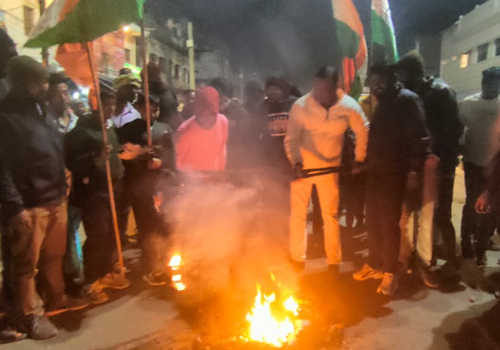 बांग्लादेश में हिंदुओं का नरसंहार पर चक्रधरपुर में उबाल