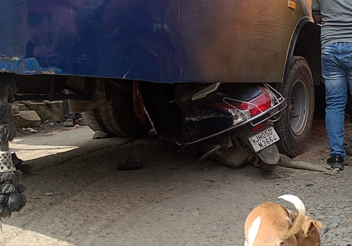 जमशेदपुर के परसुडीह में बस का हैंडब्रेक फेल, 16 साल किशोरी की हुई मौत