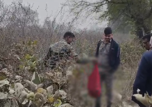 भवनाथपुर-केतार मुख्य सड़क के पैसेंजर शेल्टर में मिला अज्ञात शव