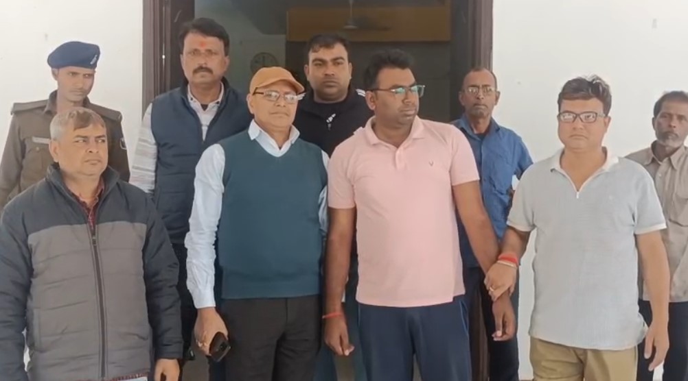 मुजफ्फरपुर सदर थाने में तैनात सब इंस्पेक्टर भास्कर मिश्रा 15 हजार घूस लेते गिरफ्तार