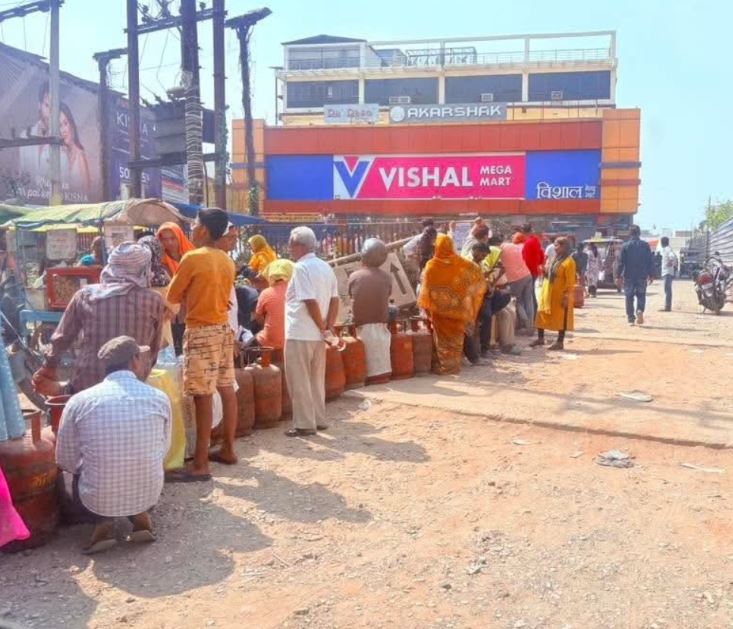 एलपीजी को लेकर घबराने की जरूरत नहीं, अफवाह फैलाने वालों पर होगी कार्रवाई: एसडीएम