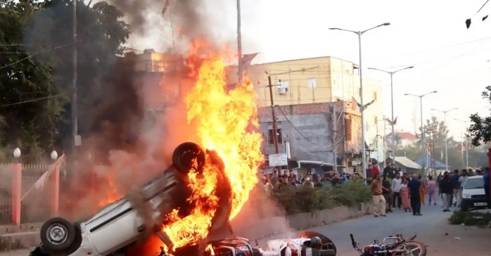 मणिपुर के 5 जिलों में ब्रॉडबैंड इंटरनेट सेवाओं पर लगा प्रतिबंध हटाया गया