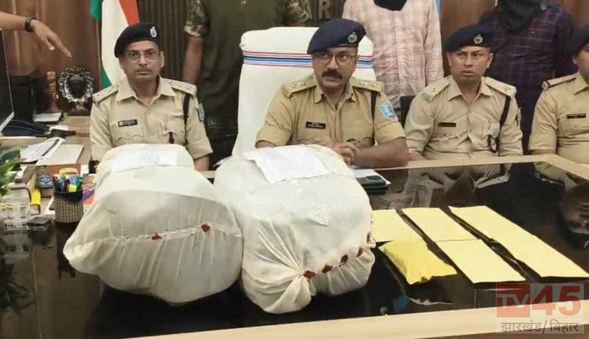 देवघर पुलिस की बड़ी कार्रवाई, 20 किलो से अधिक गांजा बरामद: छह तस्कर गिरफ्तार
