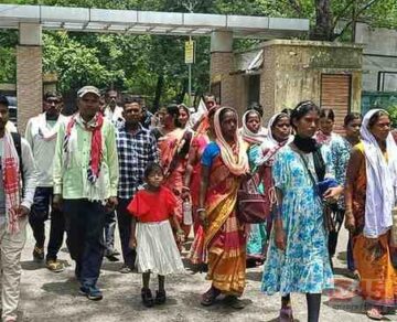 रोहिनीबेरा मौजा में बाहरी लोगों पर अशांति फैलाने का आरोप : ग्रामीणों ने उपायुक्त को सौंपा ज्ञापन