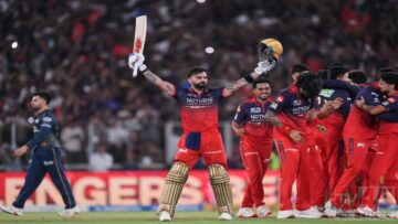 RCB के शानदार जीत पर RCB  फैंस में दिखा रोंमाच : GT को पाँच विकेट से हराकर जीता मैच