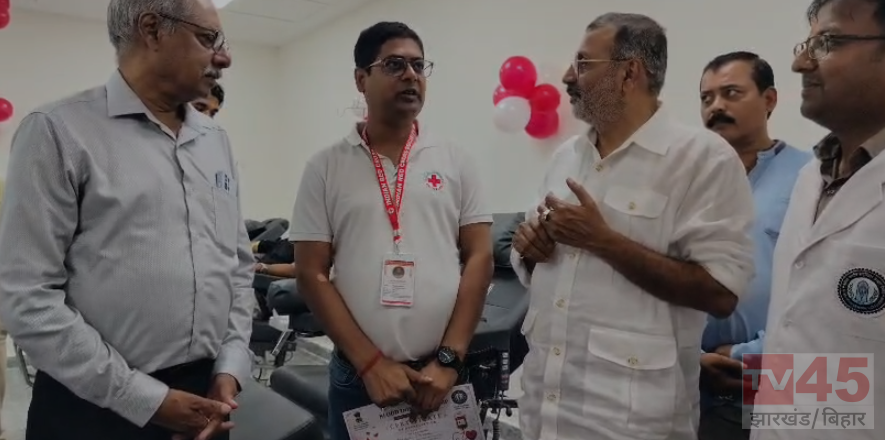 गोड्डा सांसद निशिकांत दुबे ने एम्स में त्याधुनिक रक्त केंद्र (ब्लड बैंक) का उद्घाटन किया