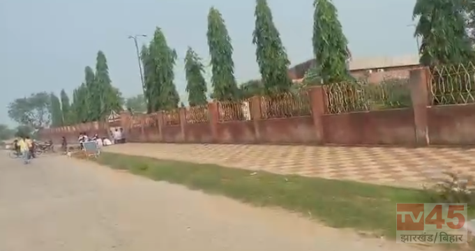 जामताड़ा में उद्घाटन के 24 घंटे के भीतर नगर भवन की 15 सोलर लाइटें तोड़ी, लाखों की सरकारी संपत्ति क्षतिग्रस्त, सुरक्षा व्यवस्था पर उठे सवाल