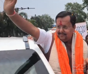 BJP के राष्ट्रीय अध्यक्ष Nitin Nabinरांची पहुंचे:बिरसा मुंडा की प्रतिमा पर माल्यार्पण कर पहुंचे बीजेपी कार्यलाय