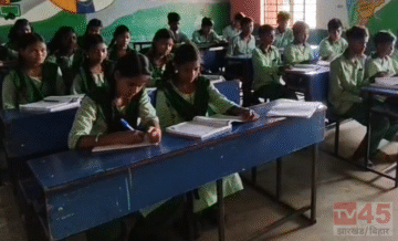 सरकारी स्कूल (government school) में गड़बड़ी का मामला सामने आया,छात्रों को भरपेट भोजन में हो रही है कटौती