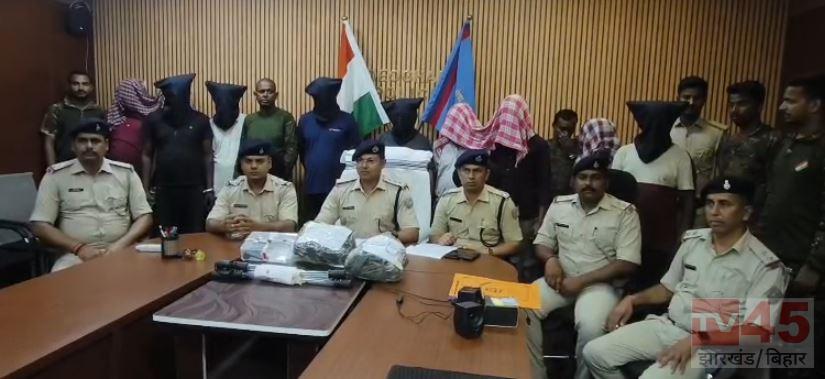 देवघर में फर्जी पुलिस बनकर लूटपाट करने वाले 'वर्दी गैंग' का भंडाफोड़