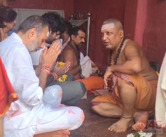 देवघर पहुंचे सांसद निशिकांत दुबे, श्राइन बोर्ड की बैठक नहीं होने पर हेमंत सरकार पर साधा निशाना