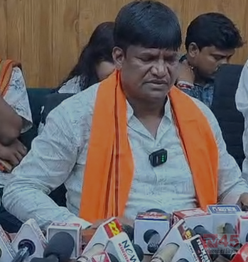एक बार फिर विवादों में घिरे धनबाद सांसद ढुल्लू महतो,जमीन कब्जाने (land grabbing) और प्रताड़ित करने का आरोप