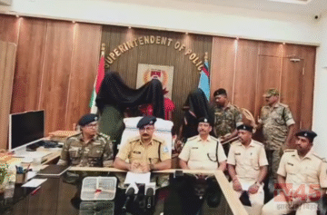 श्रावणी मेला में व्यवसायी के साथ रंगदारी (Extortion), तीन आरोपियों को देवघर पुलिस ने धर दबोचा