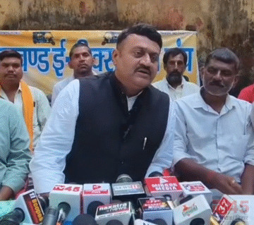 ई-रिक्शा (E-Rickshaw) टोटो संघ ने गांधी सेवा सदन में प्रेस वार्ता का किया आयोजन, पार्किंग को लेकर किया गया चर्चा