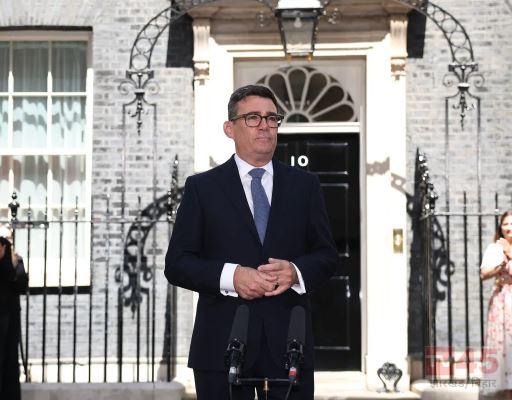 Andy Burnham बने ब्रिटेन के नए प्रधानमंत्री, कीर स्टार्मर के इस्तीफे के बाद संभाली कमान, लेबर पार्टी में नए दौर की शुरुआत