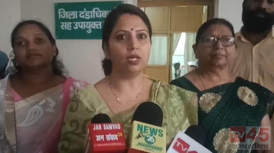 आदित्यपुर में सफाई व्यवस्था बेपटरी, कचरे के अंबार से लोग परेशान, पार्षदों ने दी उग्र आंदोलन की चेतावनी