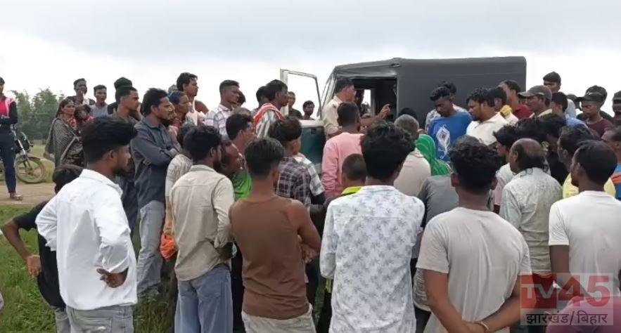 जामताड़ा: मोहनपुर में गमछे के फंदे से लटका मिला युवक का शव, हत्या या आत्महत्या पर गहराया सस्पेंस
