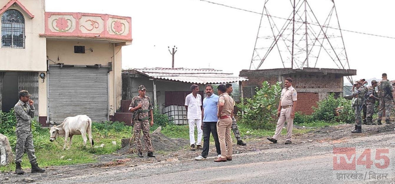 दुमका में अवैध मिनी गन फैक्ट्री का खुलासा, कोलकाता STF की छापेमारी में लेथ मशीन और देसी हथियार बरामद