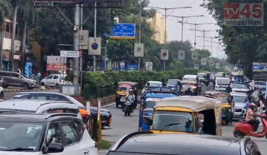 जमशेदपुर में बढ़ती सड़क दुर्घटनाओं पर कांग्रेस चिंतित, ट्रैफिक व्यवस्था दुरुस्त करने की मांग