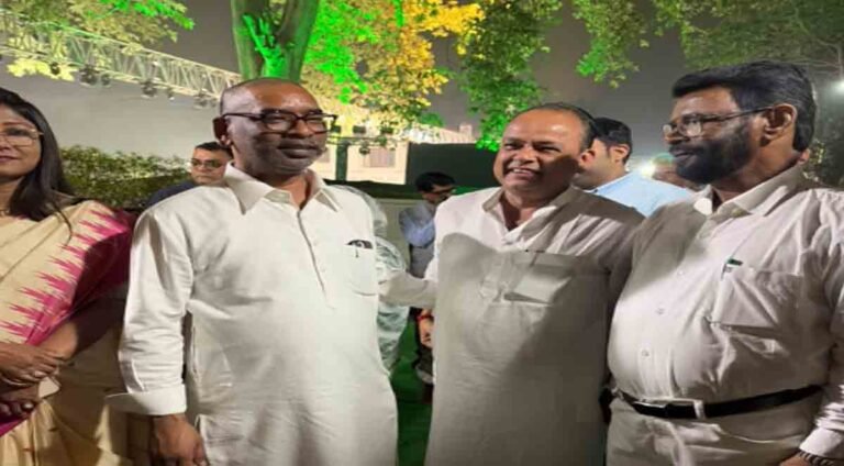 India Alliance: दिल्ली में INDIA गठबंधन की अहम बैठक में शामिल हुए मुख्यमंत्री हेमंत सोरेन