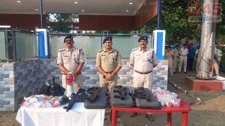 दुर्गा पूजा को लेकर अलर्ट मोड में जमशेदपुर पुलिस, पुलिस लाइन में मॉक ड्रिल कर परखी तैयारियां