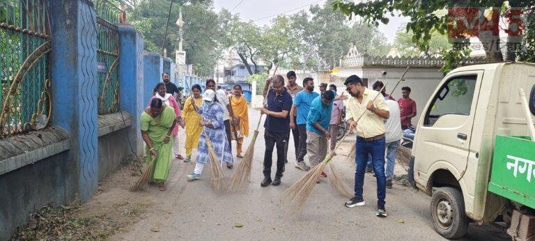 केंद्रीय दुर्गा पूजा समिति के नेतृत्व में संयुक्त सफाई अभियान, विसर्जन स्थलों की हुई साफ-सफाई
