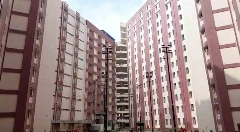 IIT ISM Dhanbad: IIT-ISM धनबाद में आठवीं मंजिल से गिरकर छात्र की मौत