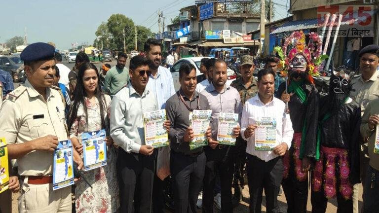 Road Safety Ranchi: परिवहन विभाग ने रांची में सड़क सुरक्षा को लेकर लोगों को किया जागरूक