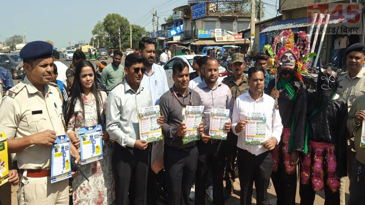 Road Safety Ranchi: परिवहन विभाग ने रांची में सड़क सुरक्षा को लेकर लोगों को किया जागरूक