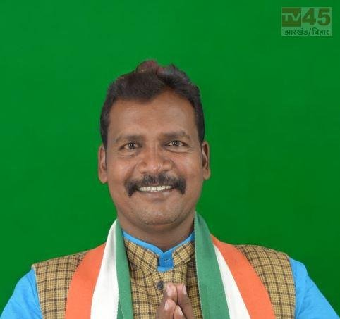 सोनाराम सिंकु के नेतृत्व में चाईबासा कांग्रेस में नई जान, अब मधु कोड़ा दंपती के सामने राजनीतिक चुनौती बढ़ने के संकेत