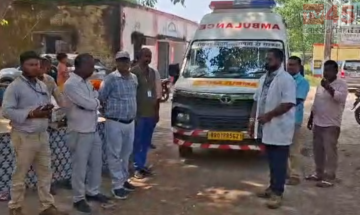 बगहा के बाढ़ प्रभावित इलाकों में स्वास्थ्य विभाग सक्रिय, मेडिकल टीमों ने की स्वास्थ्य जांच